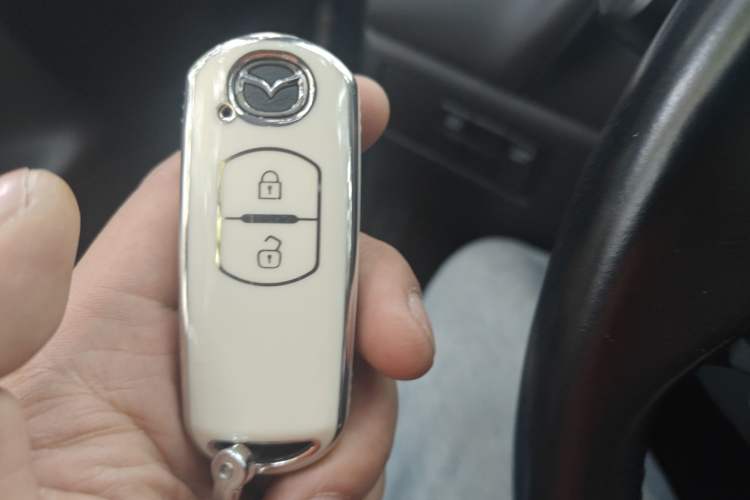 Used Mazda CX-4 2018 2.0L Automatic Two-Wheel Drive Blue Sky Premium Upgrade Version China V Standard