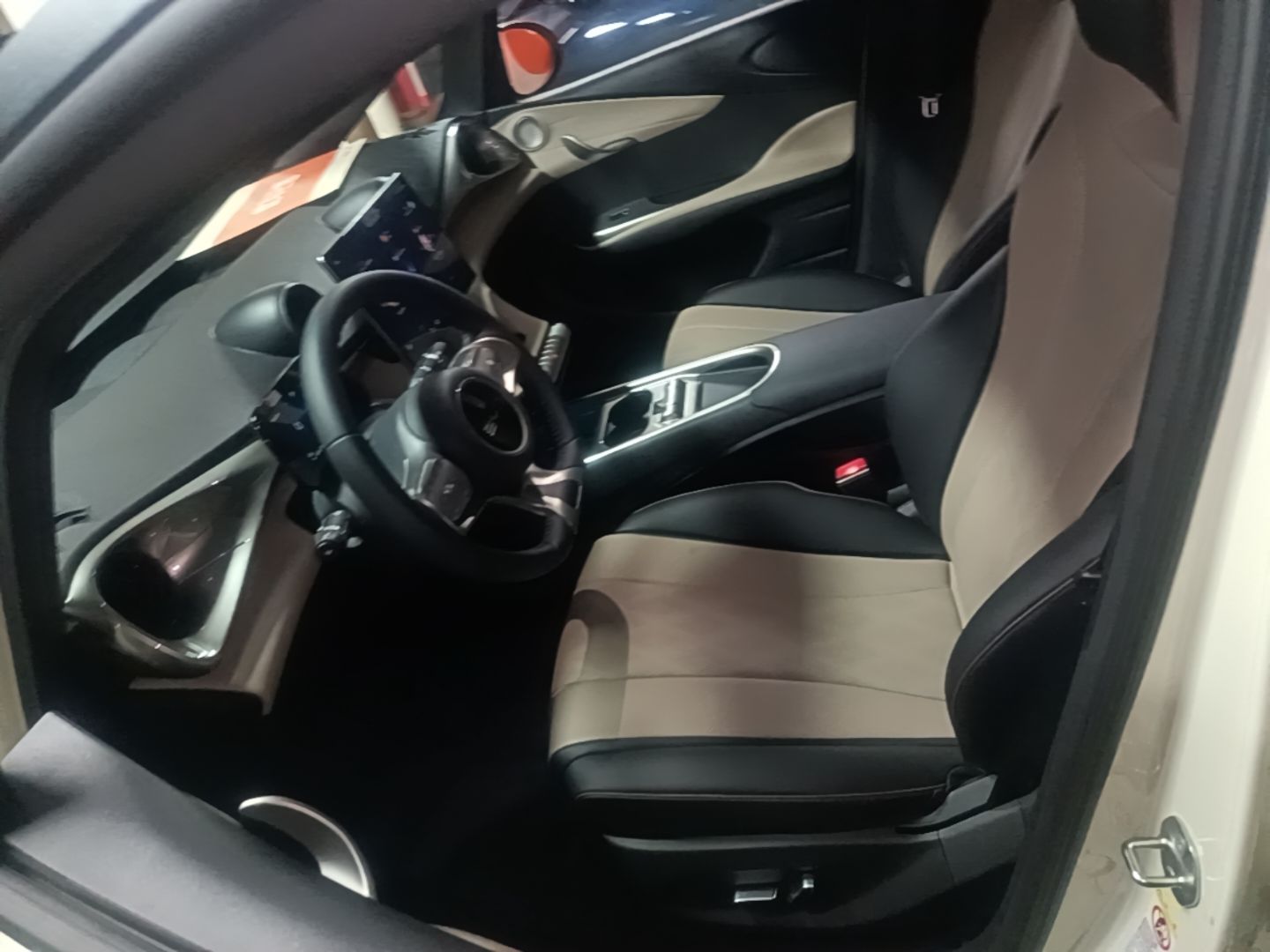 BYD Dolphin 2025 420km Free Edition — снимка 17