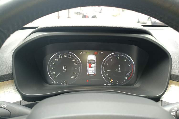 Used Volvo XC40 2020 T3 Smart & Stylish Edition Instrument Cluster