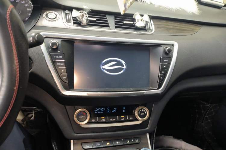 Used Land X7 2015 2.0T Panoramic Prestige Edition