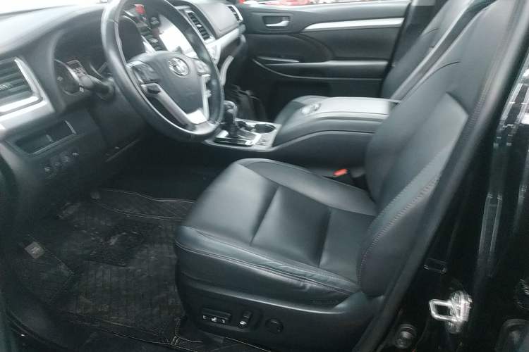 Used Toyota Highlander 2018 2.0T Four-Wheel Drive Prestige Version 7 Seats China VI Standard
