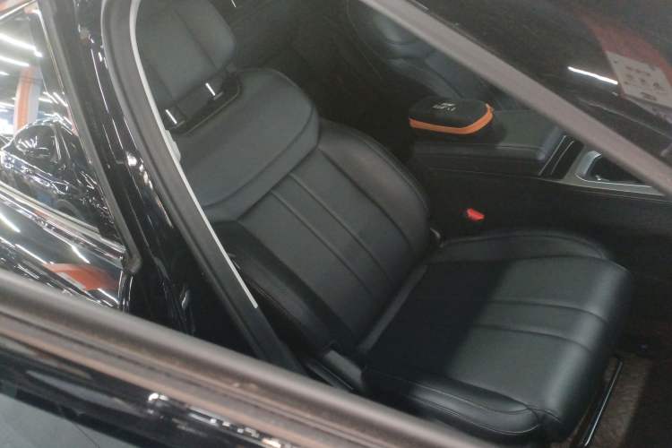 Used Chery Explore 06 2023 Yoye Edition 1.6T Two-Wheel Drive Explorer