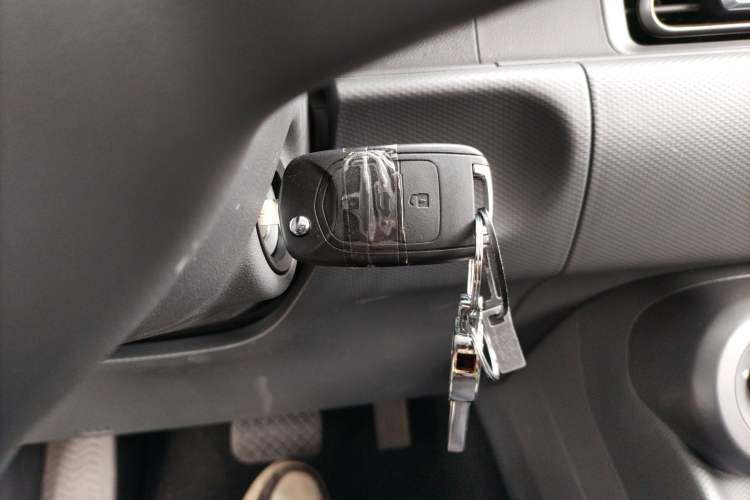 Used Wuling Hongguang New Energy 2025 Extended-Range Hybrid 50KM Comfort Version
