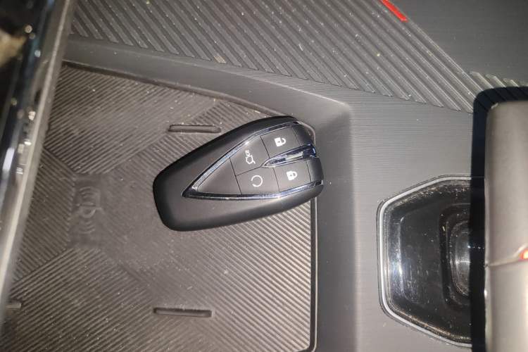 Used Oshan Z6 2022 Blue Whale 1.5T DCT Smart Edition Urban Version
