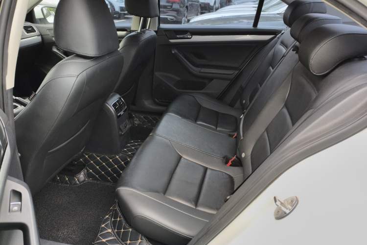 Used Volkswagen Sagitar 2015 1.6L Automatic Comfort Model Left Rear Seat