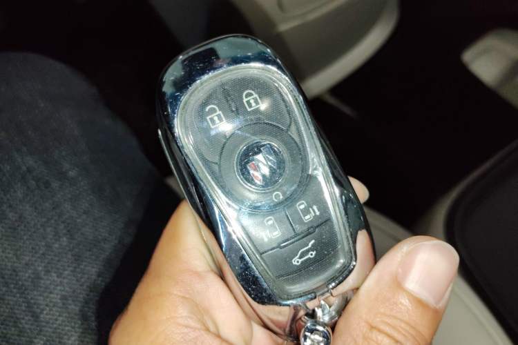 Used Buick GL8 2022 Facelift Avenir Aivia Six-Seat Deluxe Edition Vehicle Key