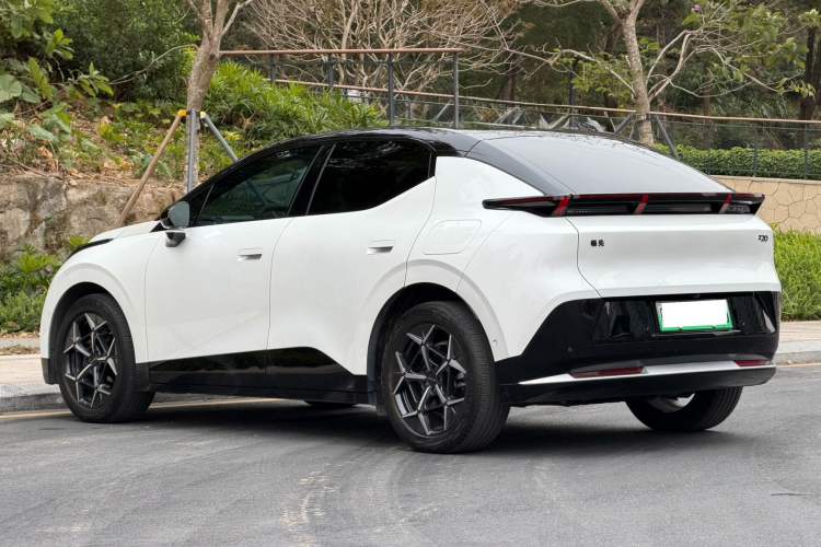 Used Lynk & Co Z20 2025 530 km Range Rear-Wheel Drive Max