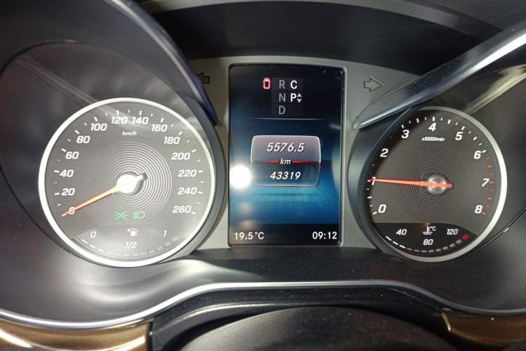 Used Mercedes-Benz V-Class 2021 V 260 L Long-wheelbase Luxury Edition
