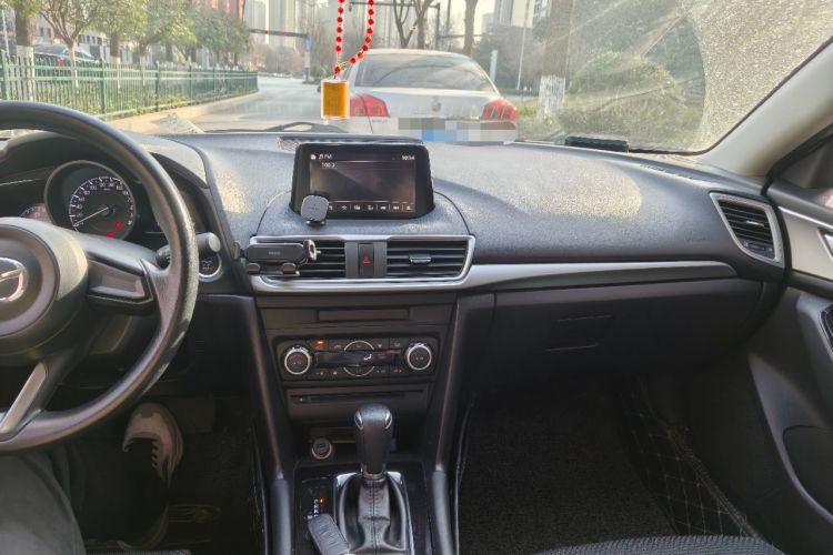 Used Mazda 3 Axela 2017 Sedan 1.5L Automatic Luxury Model Emission Standard China V Audio And AC Panel