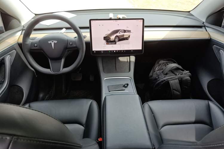 Used Tesla Model Y 2022 Rear-Wheel-Drive Version

