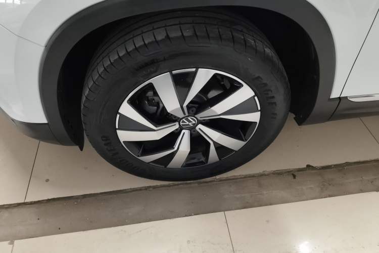 Used Volkswagen Tayron 2022 280TSI Two-Wheel Drive Luxury Smart Connectivity Version
