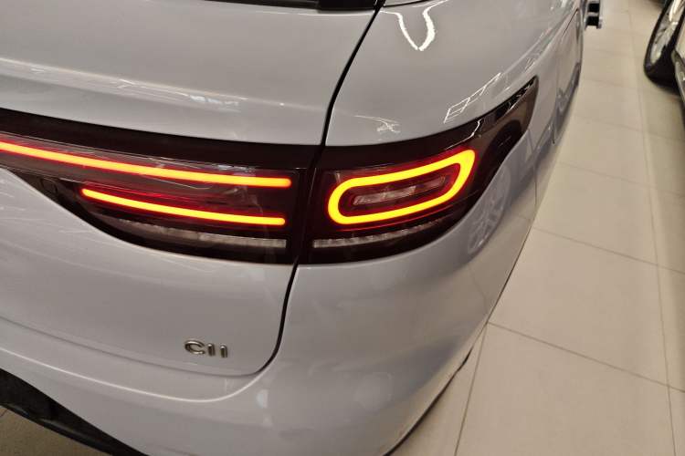 Used Leapmotor C11 2021 Revised Version Luxury Edition Right Rear Taillight