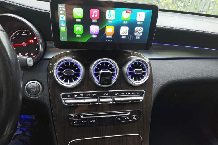 Used Mercedes-Benz GLC 2019 GLC 260 L 4MATIC Dynamic Model