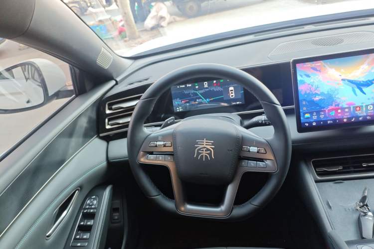 Used BYD Qin L 2025 DM-i Smart Drive 120KM Superior Model
