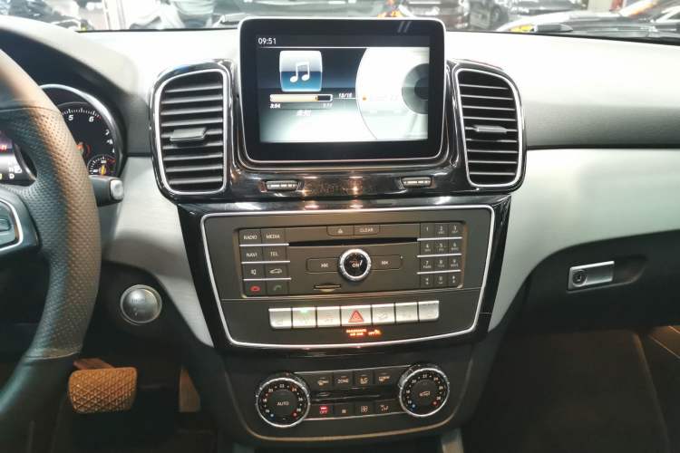 Used Mercedes-Benz GLE 2015 GLE 320 4MATIC
