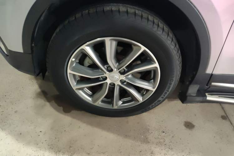 Used Geely Auto Emgrand X7 Sport 2018 1.8TD Automatic Two-Wheel Drive Zhiya Model