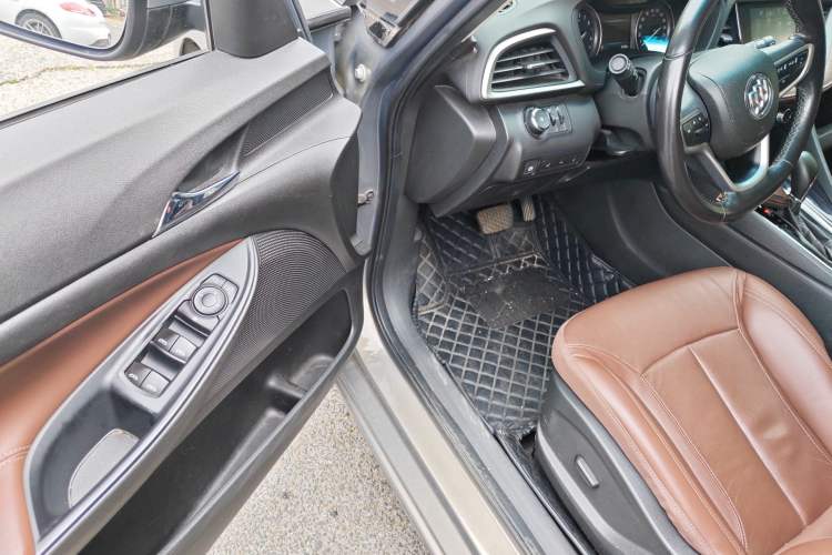 Used Buick GL6 2019 18T 6-Seater Connected Luxury Version China V Standard