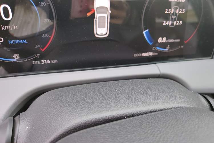 Used CHANGAN CS75 PLUS 2022 2nd Generation 2.0T Automatic Navigation Version Odometer Close Up