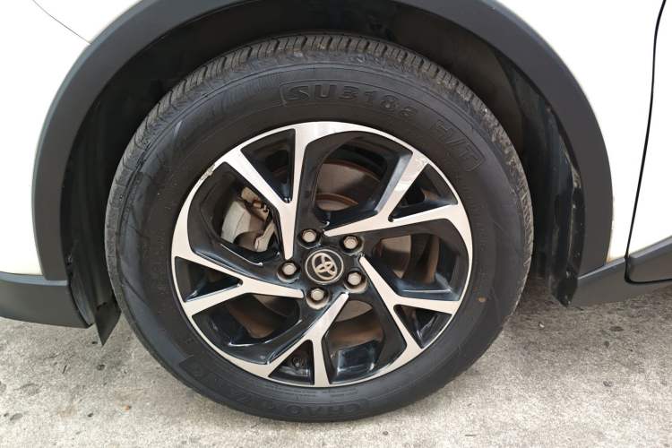 Used Toyota C-HR 2020 2.0L Leading Edition Exterior 4