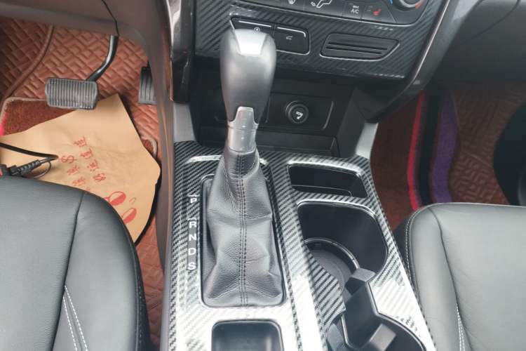 Used Ford Kuga 2017 EcoBoost 180 Two-Wheel-Drive Luxury Wing Edition