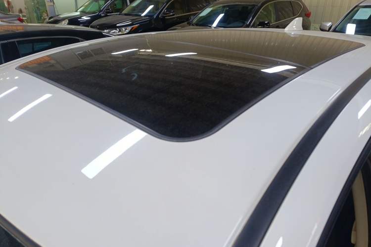 Used Honda Vezel 2020 1.5L CVT Pioneer Edition
