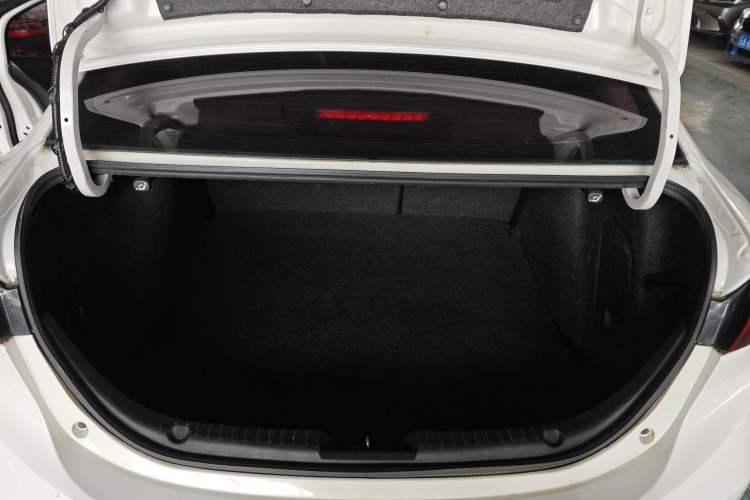 Used Mazda 3 Axela 2019 Cloud-Controlled Version Sedan 1.5L Automatic Comfort Trim China VI Standard Trunk