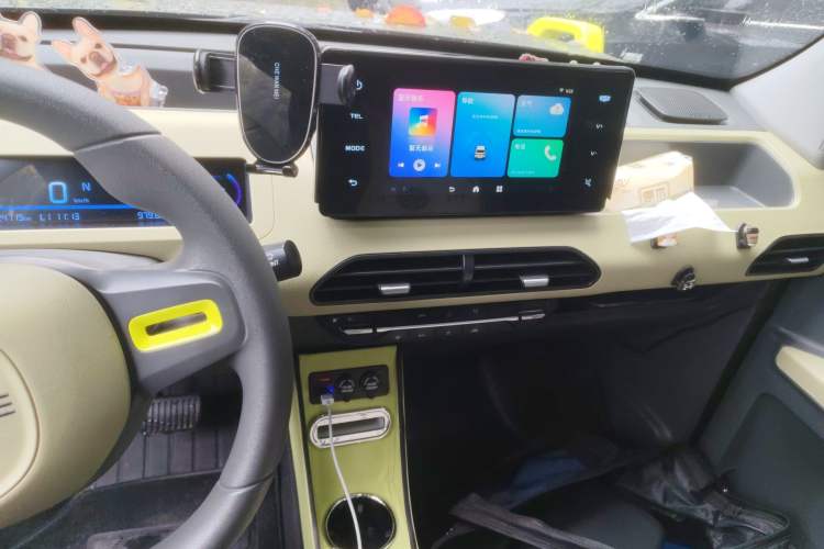 Used Geely Galaxy Panda 2024 200km Panda Rider Audio And AC Panel