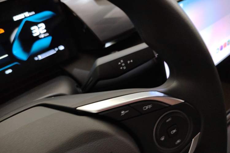 Used Dongfeng Aeolus SKY EV01 2025 530 km AIR Elite Edition
