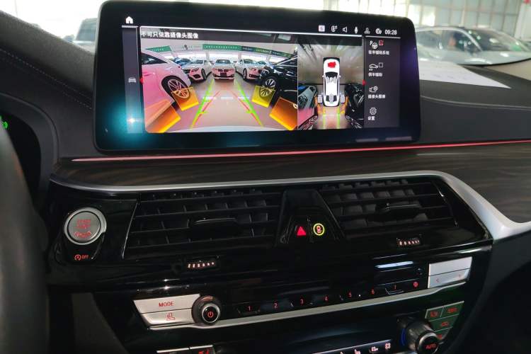 Used BMW 5 Series 2022 Second Facelift 530Li Luxury Edition Premium Package
