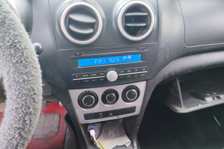 Used CHANGAN KAICHENG Ounuo S 2014 1.3L Happiness Model
