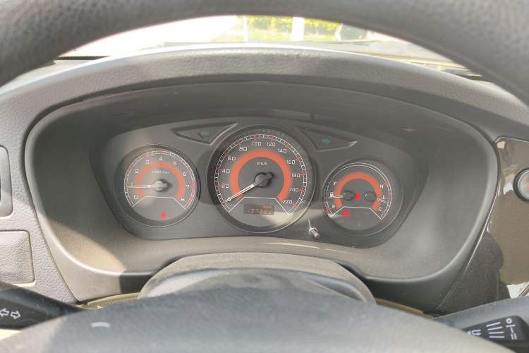 Used Soueast V3 Lingyue 2015 1.5L Manual Happiness Edition Instrument Cluster