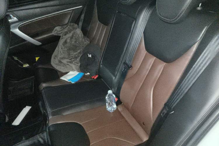 Used Geely Auto Emgrand 2017 Hatchback RS Million Edition 1.5L CVT Upward Version
