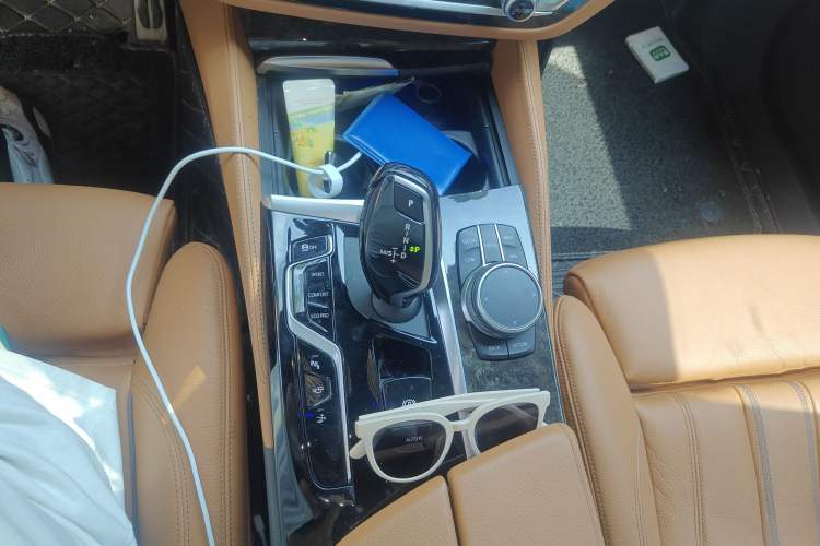 Used BMW 6 Series GT 2021 630i M Sport Package Gear Lever