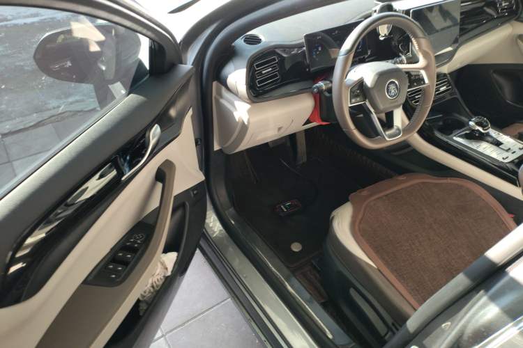 Used BYD Qin PLUS 2023 Champion Edition DM-i 55KM Leading Model
