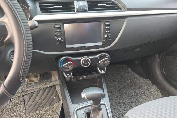 Used Kia K2 2017 Sedan 1.4L Automatic GLS Audio And AC Panel