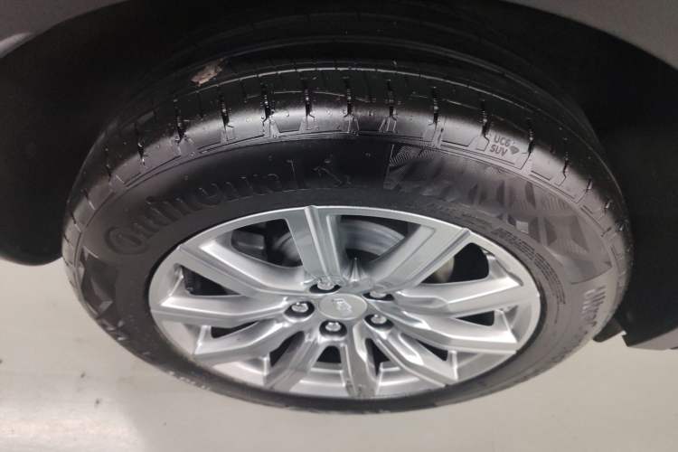 Used Cadillac XT4 2023 28T Two-Wheel-Drive Luxury Version