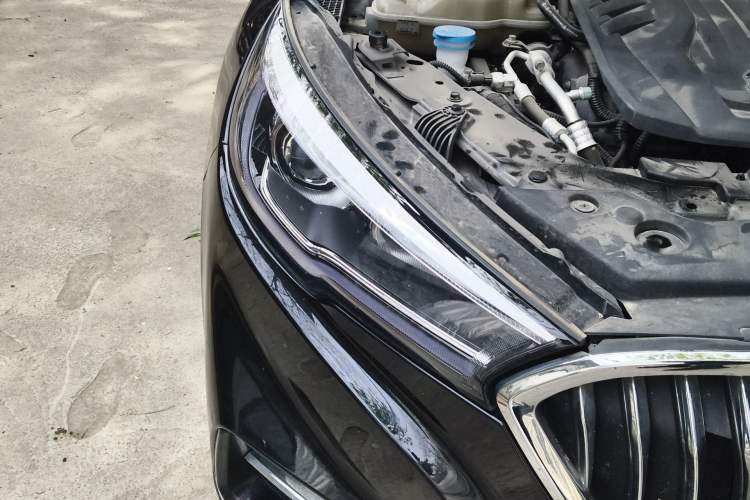 Used Hongqi H5 2022 Classic Model Facelift 1.8T Automatic Smart Connect Flagship Edition
