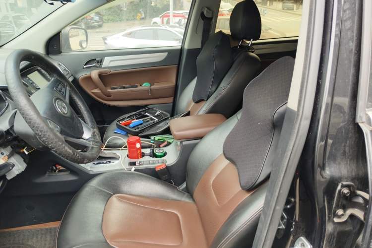 Used JAC Group Refine S5 2015 1.5T Automatic Elite Model