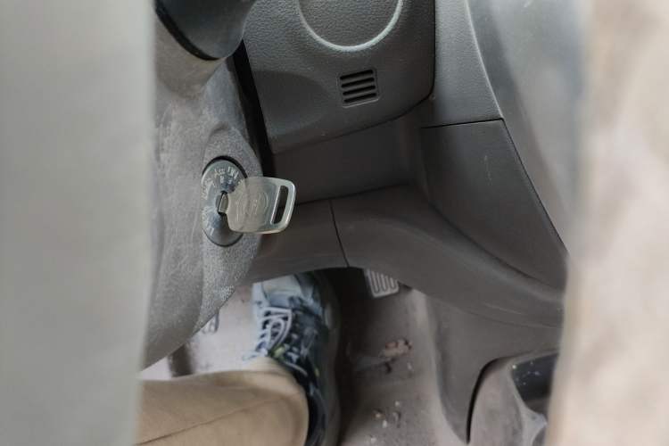 Used Nissan Sunny 2014 1.5XE Manual Elite Edition Vehicle Key