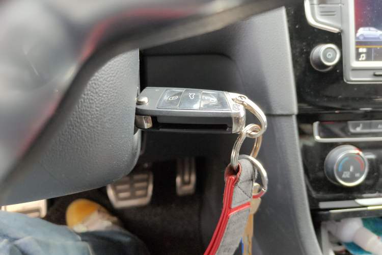 Used Volkswagen Golf 2017 280TSI Automatic R-Line Million-Vehicle Commemorative Edition