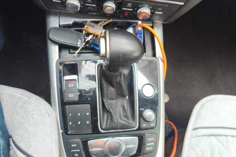 Used Audi A6L 2014 30 FSI Technology Model Gear Lever