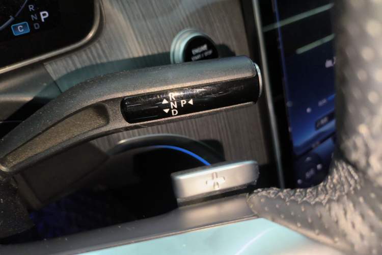 Used Mercedes-Benz C-Class 2022 Revised C 260 L Starry Night Sport Edition Gear Lever