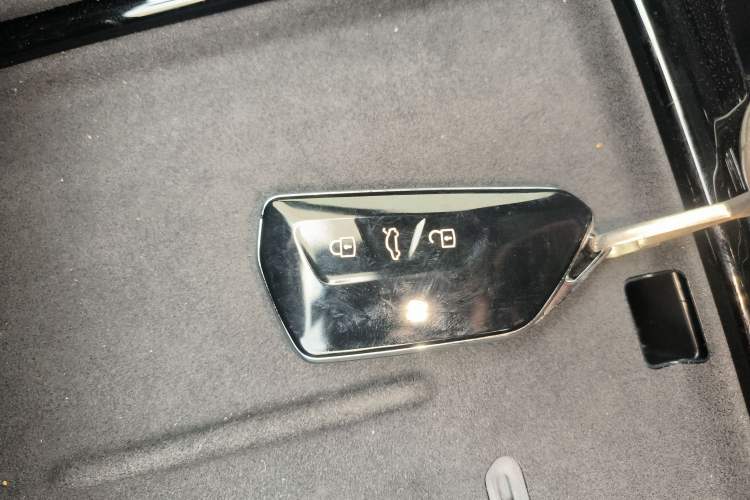 Used Volkswagen Teramont 2025 Tiguan Pro 450TSI Four-Wheel Drive Summit Edition