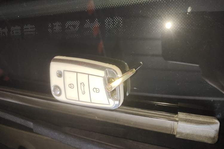 Used Volkswagen Tharu 2020 Facelift 330TSI Four-Wheel Drive Luxury PLUS Version China VI Standard