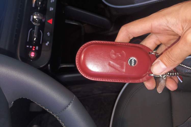 Used MINI Electric COOPER 2025 456km COOPER E Classic Style Vehicle Key