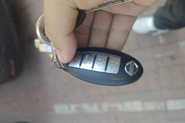 Used Nissan Sylphy 2012 1.8XL CVT Luxury Edition Vehicle Key