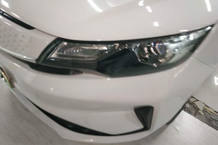 Used Livan Maple 60s 2024 Happiness Customized Full Vehicle—Taxi-Dedicated Version
