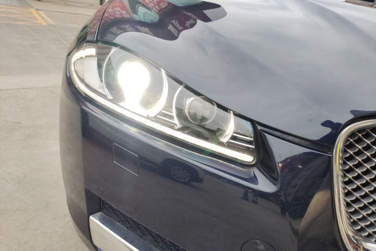 Used Jaguar XF 2015 XF 2.0T Luxury Edition
