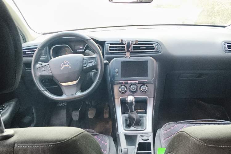 Used Citroen C4 Sega 2018 1.6L Manual Luxury Model
