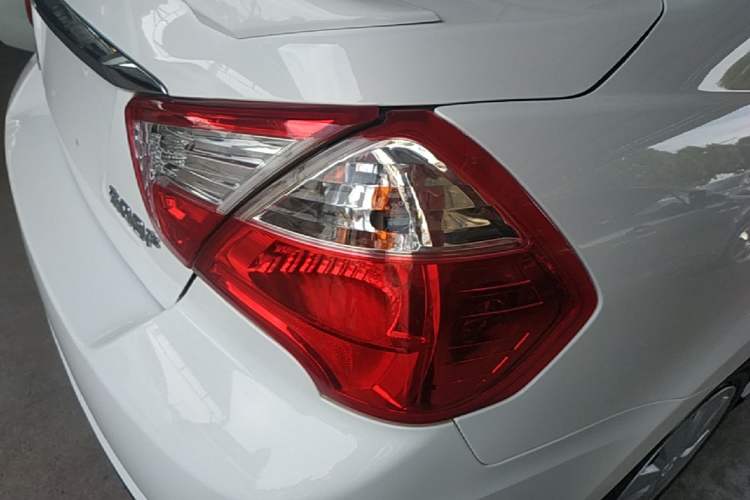 Used Venucia D50 2015 1.6L Automatic Fashion Edition